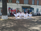 В Ударниковском сельском поселении прошел митинг в честь Дня Победы, в котором с напутственным словом выступил иерей Сергий Столяров