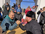 В прощеное воскресенье на площади перед Донским храмом г. Новошахтинска состоялись народные гуляния, посвященные Масленице