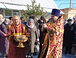 В Покровском храме города Новошахтинска совершили молебен священномученику Харлампию Магнезийскому