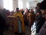 В храме святого благоверного князя Александра Невского г. Красный Сулин совершил Божественную литургию и чин великого освящения воды в праздник Богоявления