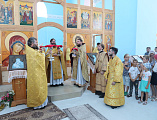 Преосвященнейший епископ Симон и паломники Шахтинской епархии молились за Литургией в храме святителя Николая Чудотворца станицы Еланской Шолоховского района