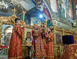 Праздников Праздник и Торжество из Торжеств. В праздник Светлого Христова Воскресения в Покровском кафедральном соборе г. Шахты состоялось торжественное богослужение