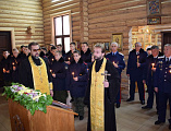 Протоиерей Сергий Яценко и иерей Евгений Поцелуев совершили богослужение в Алексеевском архиерейском подворье и поздравили директора казачьего кадетского корпуса им. Я.П. Бакланова с избранием атаманом Всевеликого войска Донского и с днем рождения