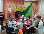 Мастер-класс «Бусы для мамы» 