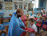 Подведение итогов ежегодной благотворительной акции «Поможем собрать детей в школу» прошло в храме Архангела Михаила п.Каменоломни