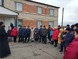Настоятель храма Архангела Михаила посетил психоневрологический интернат в селе Россошь