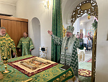В праздник Пятидесятницы Преосвященнейший епископ Симон совершил Божественную литургию в храме Святой Троицы города Каменск-Шахтинский