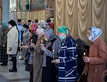 Накануне праздника Благовещения Пресвятой Богородицы Преосвященнейший епископ Симон совершил всенощное бдение в Покровском кафедральном соборе г. Шахты