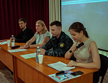 Молодежь города Шахты обсуждает с духовенством и экспертами пути преодоления кризисных ситуаций