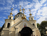 В день Отдания праздника Воздвижения Животворящего Креста Господня Преосвященнейший епископ Симон совершил Божественную литургию в храме святителя Николая ст. Багаевской