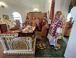 В пятницу Светлой седмицы Преосвященнейший епископ Симон совершил Божественную литургию в храме Святой Троицы города Каменск-Шахтинский