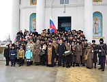 Успенский храм станицы Калитвенской посетили преподаватели и кадеты Шахтинского казачьего кадетского корпуса им. Я.П. Бакланова во главе с атаманом директором корпуса В.А. Бобыльченко