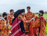Преосвященнейший епископ Симон совершил «Чин освящения насеянных полей» в Октябрьском сельском районе