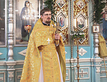 В праздник Собора новомучеников и исповедников Церкви Русской, епископ Симон совершил Литургию в храме Архистратига Михаила поселка Каменоломни