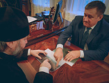 Преосвященнейший епископ Симон и Глава Администрации Кашарского района И.М. Фалынсков обсудили строительство нового храма в Кашарском районе