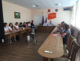 В Администрации Красносулинского района состоялось заседание консультативного совета по межэтническим вопросам при губернаторе Ростовской области. В заседании принял участие иеромонах Никон (Синюшкин)