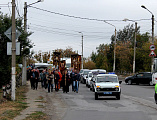 Традиционным крестным ходом отметили праздник Крестовоздвижения в Гуковском благочинии