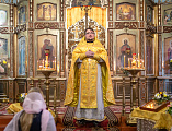 В престольный день Преосвященнейший епископ Симон совершил Божественную литургию в храме святителя Николая города Шахты