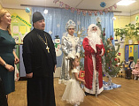 По приглашению директора станичного Детского сада «Казачок» станицы Калитвенской Севостьяновой Надежды Юрьевны иерей Игорь Лосев принял участие в новогоднем утреннике