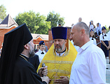 С архипастырским визитом Преосвященнейший епископ Симон посетил Покровский храм г. Каменск-Шахтинский и совершил чин присоединения к Православной Церкви временно от нее отпавшего христианина