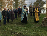 Освящение поклонного креста в селе Маньково-Калитвенское