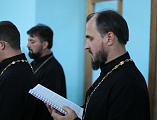 Епископ Симон возглавил молитву у святынь в старинном казачьем храме святителя Николая Чудотворца станицы Еланской