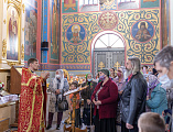 Впервые в Шахтинской епархии совершена Божественная литургия архиерейским чином с сурдопереводом в храме Покрова Пресвятой Богородицы г. Каменск-Шахтинский