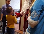Подарки для детей и семей, стоящих на учете в «СРЦ г. Новошахтинска»