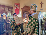 Праздничную Литургию по случаю престольного дня храма святой Ксении Петербургской города Шахты возглавил Преосвященнейший епископ Симон