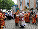 В день памяти святителя Николая Чудотворца епископ Симон совершил Литургию в Никольском храме хутора Гуково