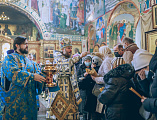 В праздник Сретения Господня Преосвященнейший епископ Симон совершил Божественную литургию в Покровском кафедральном соборе г. Шахты
