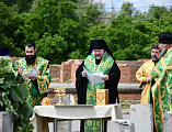 Преосвященнейший епископ Симон совершил чин на основание церкви на месте строительства храма Вознесения Господня в селе Каменка Кашарского района