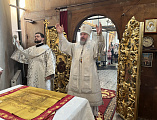 В Димитриевскую родительскую субботу Преосвященнейший епископ Симон совершил Литургию в храме Архистратига Михаила города Новошахтинска