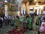 В День Святого Духа В Покровском кафедральном соборе г. Шахты состоялось праздничное богослужение архиерейским чином