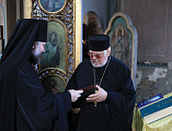 Епископ Шахтинский и Миллеровский Симон совершил чин освящения колоколов для храма святителя Тихона Задонского ст. Кривянской