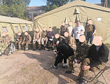Миллеровцы с концертом и гуманитарным грузом побывали в военном госпитале