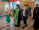 В Покровском кафедральном соборе города Шахты торжественно встретили ковчег с мощами святого праведного Павла Таганрогского