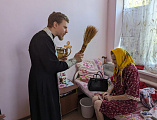 Протоиерей Глеб Гладышев посетил Дом престарелых станицы Гундоровской накануне Пасхи
