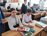 «Будь достойным памяти великих предков». Священник провел встречу с учениками школы № 23 п. Красногорняцкий