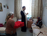 Священник посетил дом престарелых в праздник Рождества Иоанна Предтечи