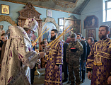 В Неделю Крестопоклонную епископ Симон совершил Литургию и чин присоединению к Православию в Покровском храме города Шахты