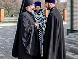 Преосвященнейший епископ Симон совершил Литургию Преждеосвященных Даров в храме святого благоверного князя Александра Невского города Шахты