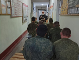 Священник провел беседу с военнослужащими