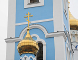 На площади Покровского кафедрального собора города Шахты прошло построение лучшего кадетского корпуса в России по случаю торжественной церемонии присяги и вручения первых погон молодым кадетам