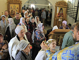 Клирики Ростовской и Шахтинской епархий архиерейским богослужением молитвенно отметили память Донской иконы Божией Матери в г. Новошахтинске