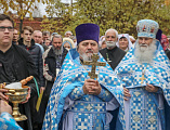 В престольный день Преосвященнейший епископ Симон совершил Божественную литургию в храме Казанской иконы Божией Матери города Гуково