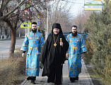 В престольный праздник Преосвященнейший епископ Симон возглавил Божественную литургию в храме Державной иконы Божией Матери города Донецка