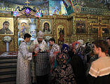 Рождественская ночь собрала шахтинцев на праздничное богослужение в соборе Покрова Пресвятой Богородицы
