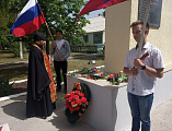 В Ударниковском сельском поселении прошел митинг в честь Дня Победы, в котором с напутственным словом выступил иерей Сергий Столяров