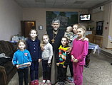Иерей Сергий Столяров посетил беженцев из Донбасса